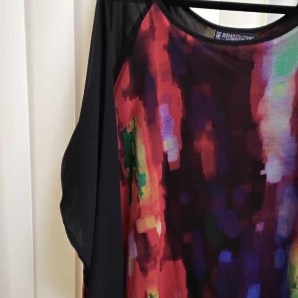 Pyramid Collection 2X black abstract sheer layered blouse with long sleeves - Picture 3 of 6